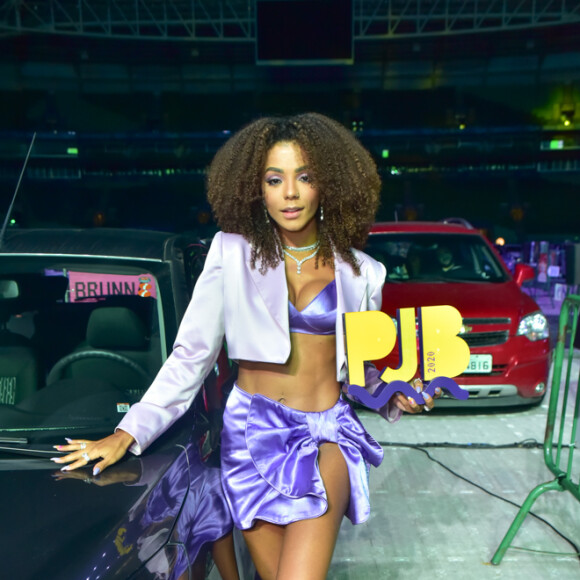 Mulher de Ludmilla, Brunna Gonçalves leva 3 troféus no 'Prêmio Jovem 2020'