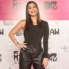 Bruna Louise aposta em look preto com mistura de texturas no MTV MIAW