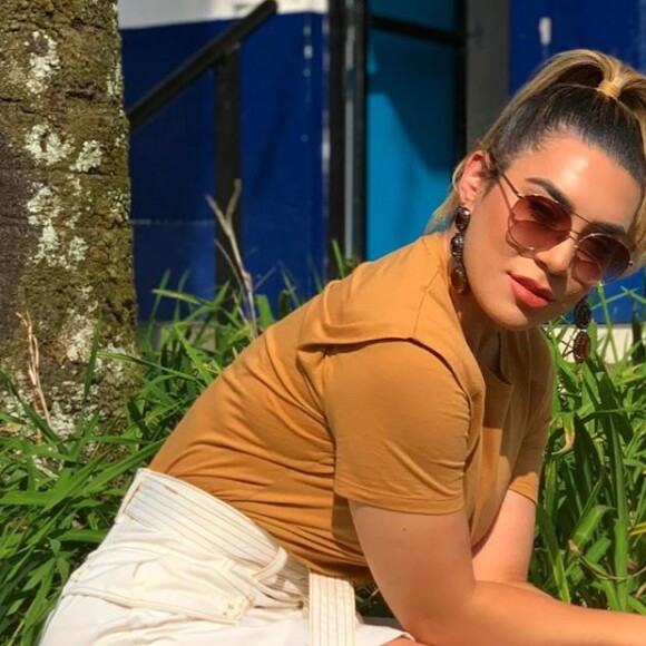 Naiara Azevedo não descuida da dieta e dos treinos 