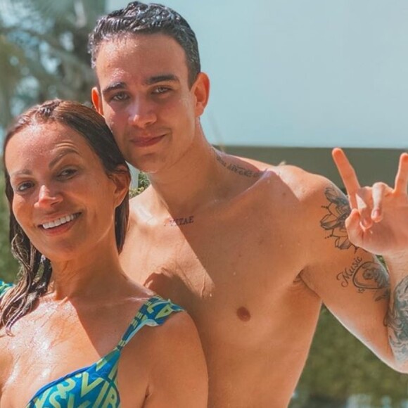 Fotos da evolução de Solange Almeida com o filho chamam atenção na web