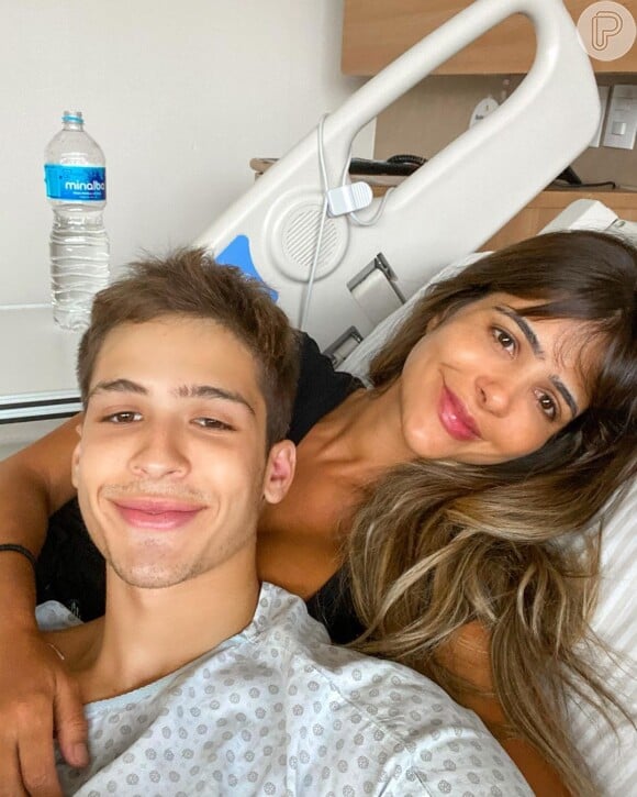 João Guilherme Ávila foi acompanhado da mãe, Naira Ávila, em hospital