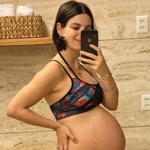 Grávida de 8 meses, Sthefany Brito revela detalhes do quarto do filho