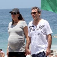 Herson Capri é papai pela quinta vez! Mulher do ator dá à luz Sofia no Rio