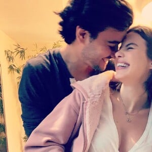 Sthefany Brito está com 9 meses de gravidez de Igor Raschkovsky