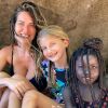 Giovanna Ewbank passou dias de férias com a filha, Títi, e amiga da menina