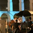 Anitta faz performance de música nos Arcos da Lapa