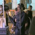 Anitta dá dicas e toques finais a gravação de performance no Rio de Janeiro