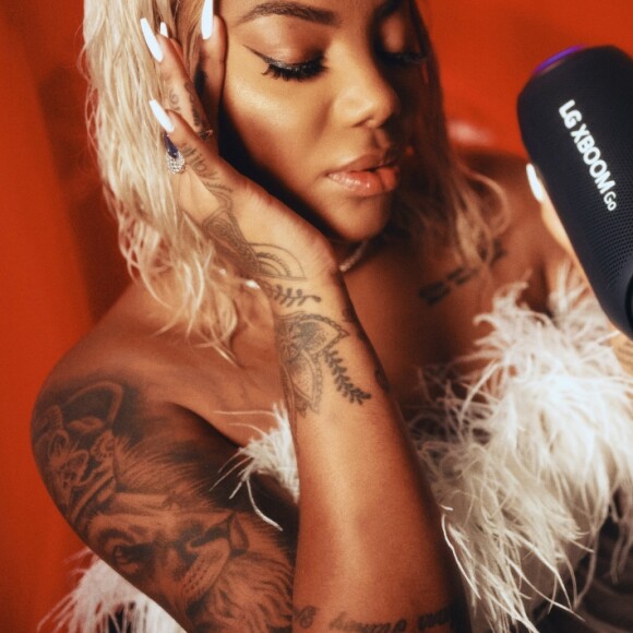 Ludmilla exalta mulheres de comunidade em 'Rainha da Favela'