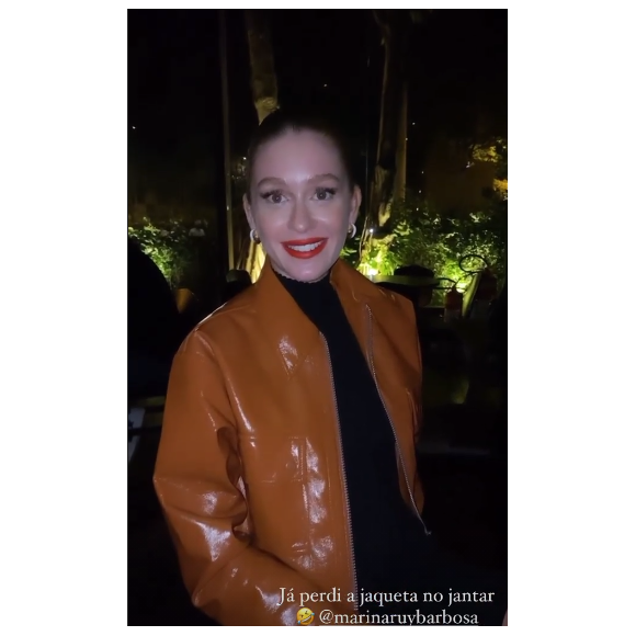 Marina Ruy Barbosa usa jaqueta de vinil marrom de Luma Costa: 'Roubei da amiga'