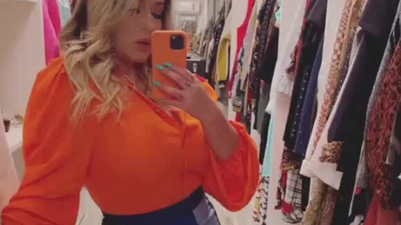 Marília Mendonça mostra look do dia em vídeo no Instagram