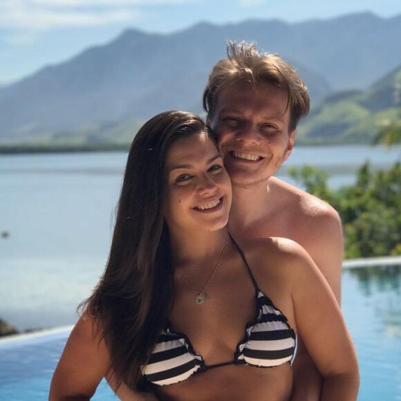 Veja foto de Thais Fersoza na gravidez com Michel Teló!