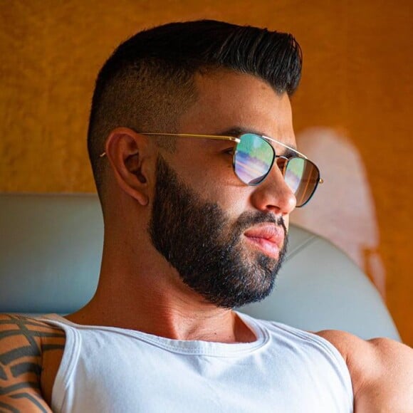 Gusttavo Lima, ex-marido de Andressa Suita, tem modelo de carro diferente, mas mesma fabricante de veículo