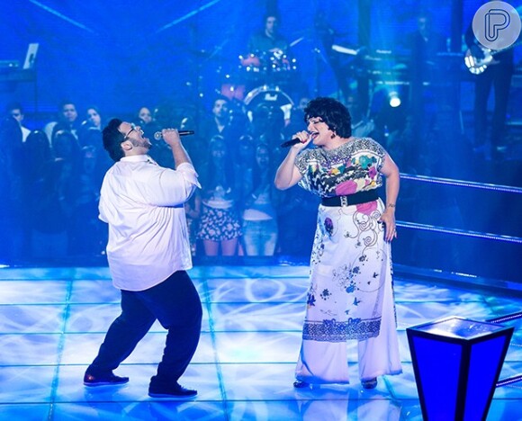 Lui Medeiros e Deena Love cantaram 'Nada Mais' no 'The Voice Brasil'