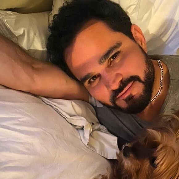 'Eu não transmito mais a Covid, embora ela esteja no meu corpo porque demora para sair', diz Luciano Camargo