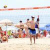Rodrigo Hilbert jogou futevôlei na praia do Leblon