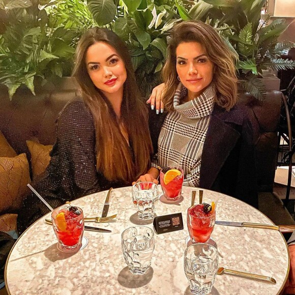 Foto de Kelly Key com filha, Suzanna Freitas, confunde os seguidores