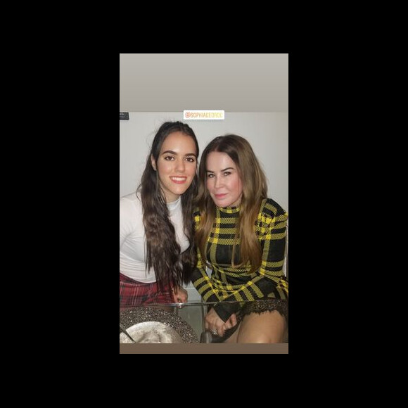 Zilu Godoi comemora chegada do Natal com o namorado, Antonio Casagrand, e rodeada de amigos na Flórida, Estados Unidos, nesta quinta-feira, 24 de dezembro 2020