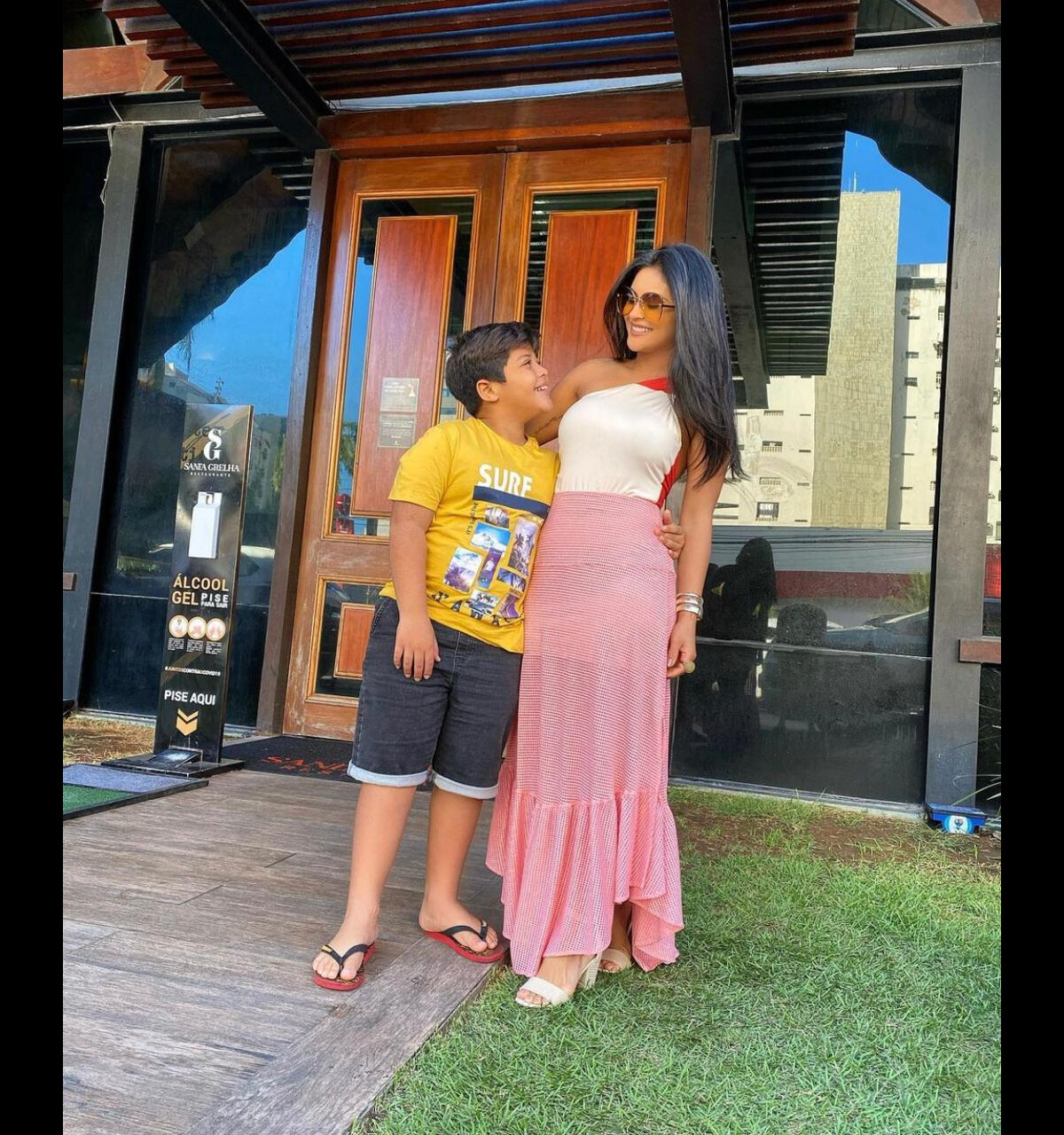 Foto Web critica roupa repetida de