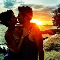 Sophie Charlotte e Daniel de Oliveira aparecem juntinhos em foto romântica