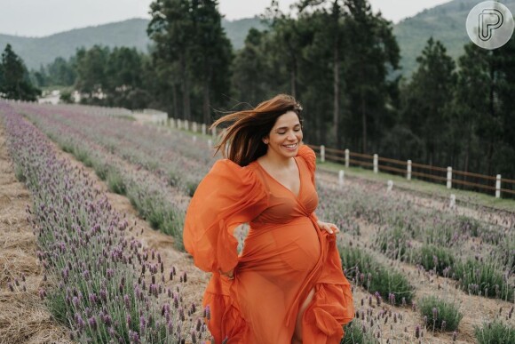 Sabrina Petraglia compartilhou a evolução do barrigão durante a gravidez