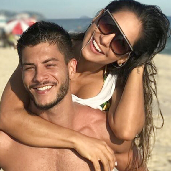 Arthur Aguiar se preocupa com Mayra Cardi com Covid-19
