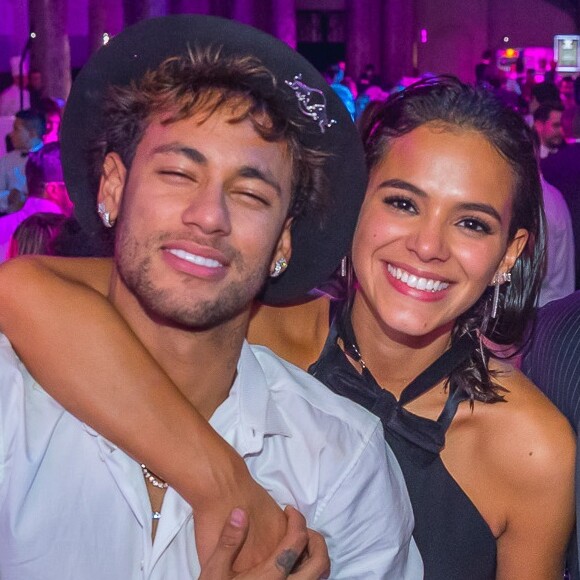 'Nunca arquivei e nem desarquivei', afirma Neymar sobre fotos com Bruna Marquezine