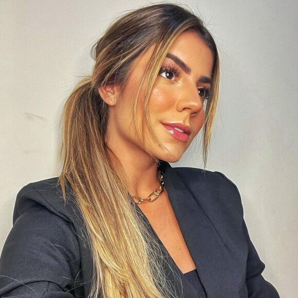 Hariany Almeida está satisfeita com as mudanças no rosto