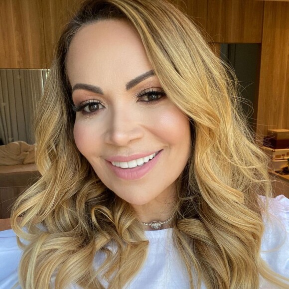 Solange Almeida desabafou sobre padrões de beleza