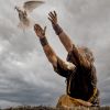 Novela 'Gênesis': Após o dilúvio Noé teria soltado uma pomba por três vezes até que não retornasse mais