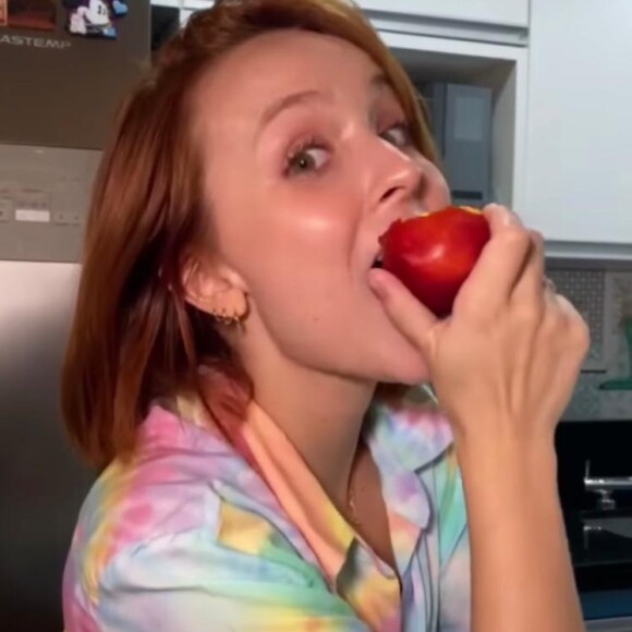 'Espero que vocês tenham gostado do meu 'apê'. Ficou do jeitinho que eu queria', disse Larissa Manoela