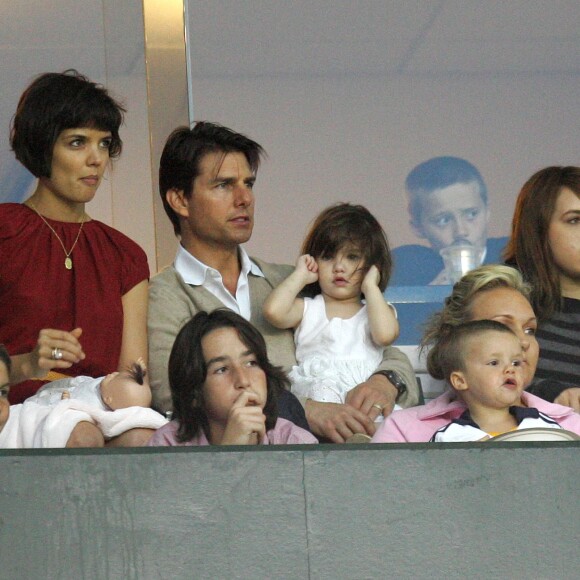 Suri é a filha do casal Tom Cruise e Katie Holmes