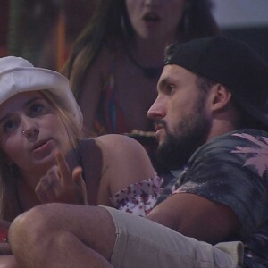 'BBB 21': Arthur teve receio de ficar com Carla Diaz