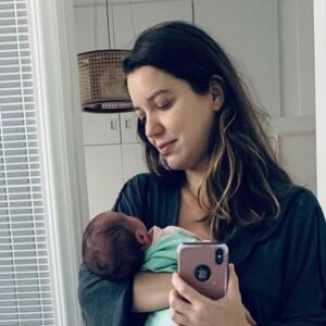 Nathalia Dill vem compartilhando fotos com a filha, Eva