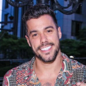 Lipe Ribeiro é um dos participantes do reality 'Ilhados com Beats'