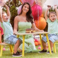 Andressa Suita mostra momento de intimidade com filhos: 'Carnaval da mãe'