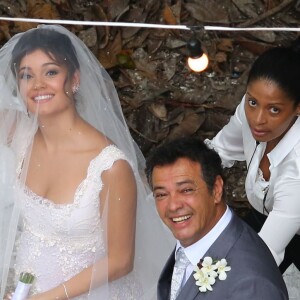 Sophie Charlotte foi penteada pelo pai, José Mario, em seu casamento com Daniel de Oliveira em 2015