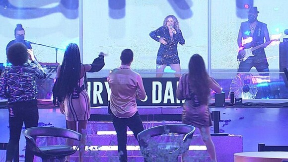 'BBB21': reação de participantes a show de Daniela Mercury em festa irrita Preta Gil