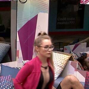 'BBB 21': Carla Diaz e Arthur terminaram conversa sem se acertar