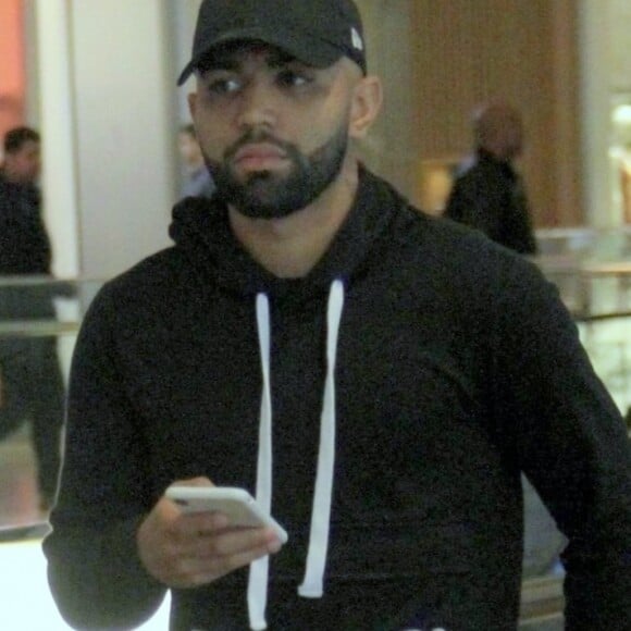 Polícia Civil de SP conduziu Gabigol à delegacia após flagra em cassino clandestino