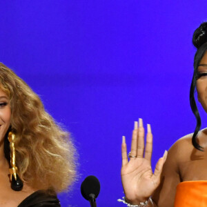 Beyoncé se tornou a artista feminina mais premiada da história do Grammy em 2021