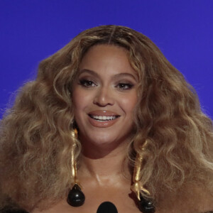 Beyoncé no Grammy 2021: a cantora fez discurso emocionante ao se tornar a artista feminina mais premiada da história
