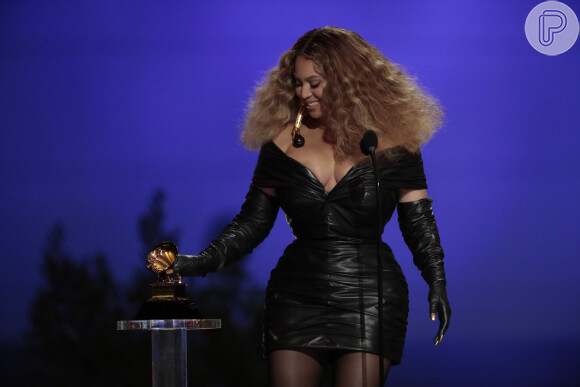 Beyoncé no Grammy 2021: agora, a cantora coleciona 28 estatuetas