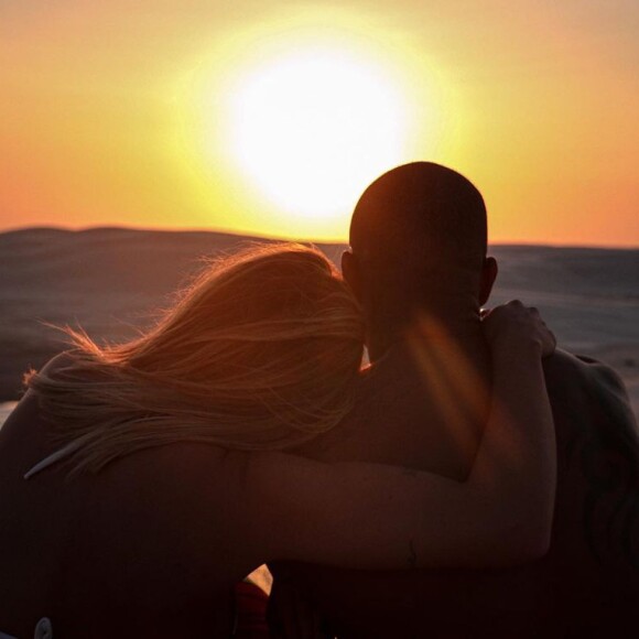 Leo Santana e Lore Improta ainda não sabem o sexo do bebê