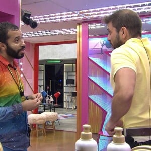 'BBB 21': Gilberto e Caio conversaram sobre poder que o doutorando tem na Prova do Líder