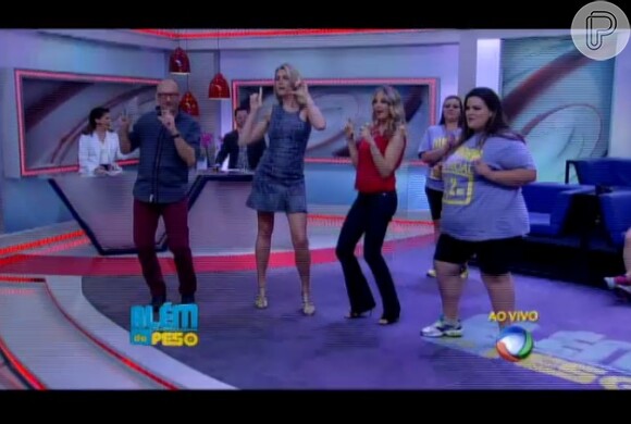 Ana Hickmann e Ticiane Pinheiro se divertiram dançando funk no 'Programa da Tarde' desta sexta-feira, 14 de novembro de 2014
