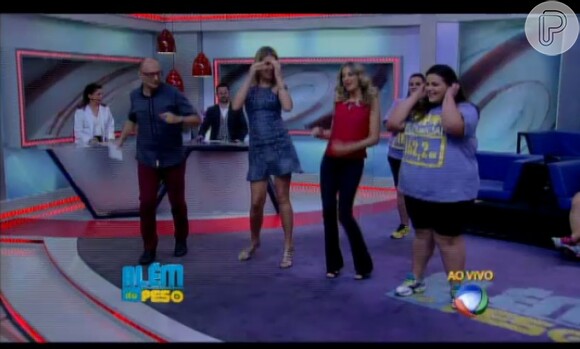 Ana Hickmann e Ticiane Pinheiro se divertiram dançando funk no 'Programa da Tarde' desta sexta-feira, 14 de novembro de 2014