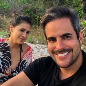 Marido de Simone, Kaká Diniz aparece com Zaya no colo em vídeo