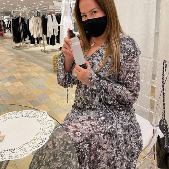 Zilu Godoi foi infectada pelo vírus em março de 2021 com sintomas fortes de febre e dores pelo corpo