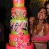 Anitta comemorou seus 28 anos em Miami com amigos e familiares