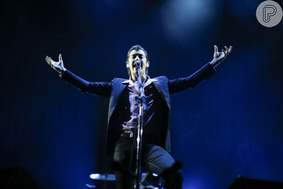 Arctic Monkeys fazem show no HSBC Arena, no Rio de Janeiro